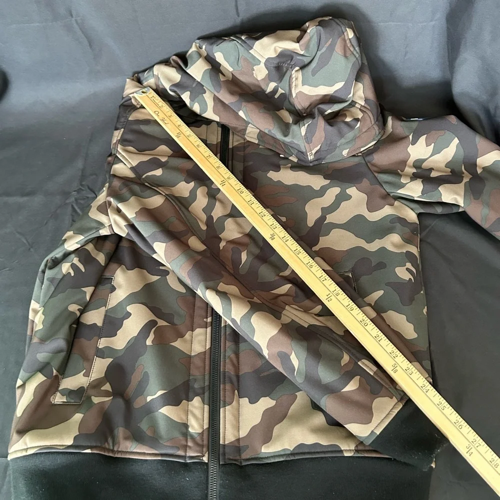 Tommy Hilfiger Camouflage Bomber Jacket. Water Resistant Wind Resistant. Size M - Picture 10 of 10